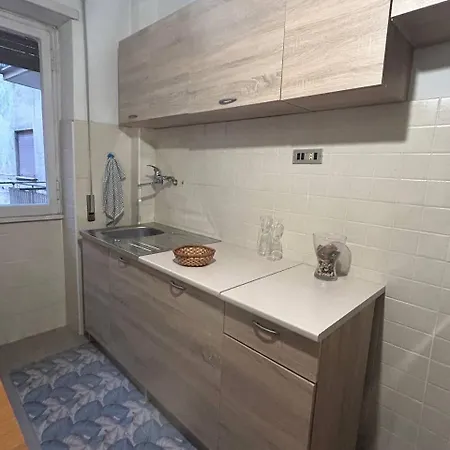 Entire Apartment-casal Bertone-tiburtina ローマ