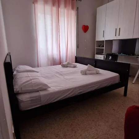Entire Apartment-casal Bertone-tiburtina Rome